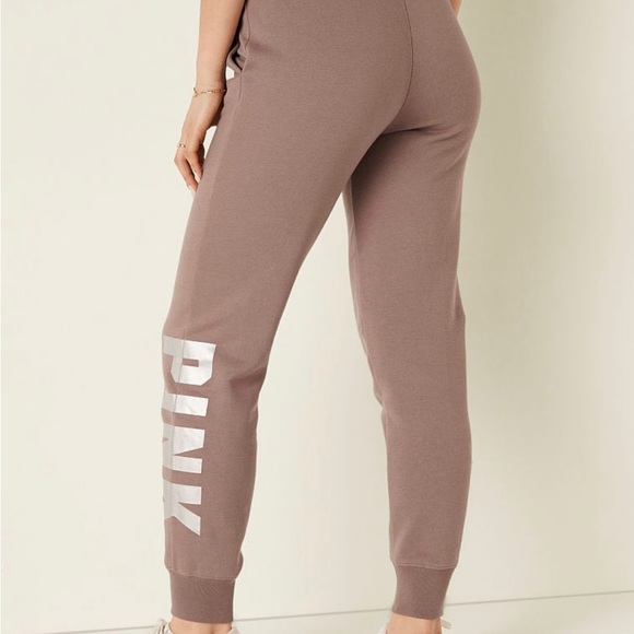 Victoria’s Secret Pink 2-Piece SET Iced Coffee Relaxed Joggers & Pullover Hoodie - Picture 11 of 12